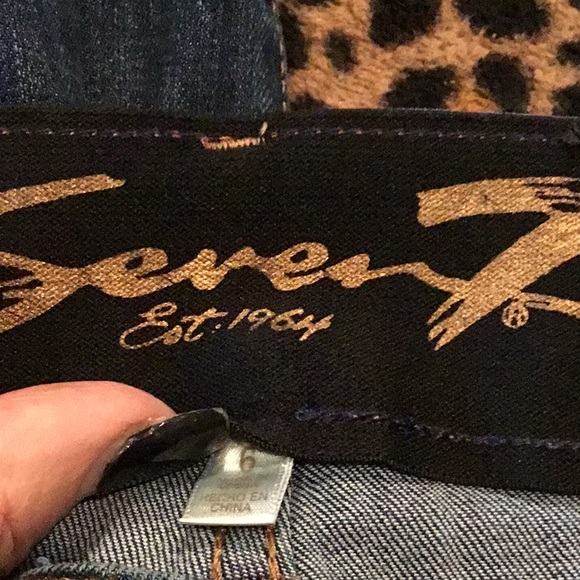 Seven7 Bootcut Jeans - Picture 7 of 8